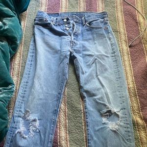 Men’s Levi, baggy, worn jeans